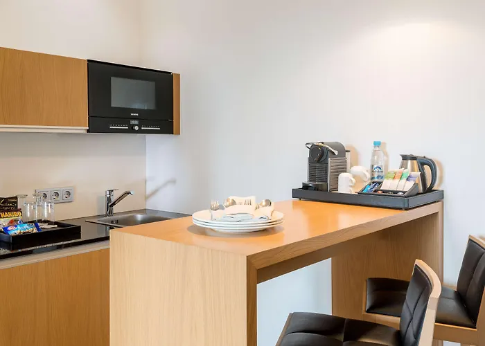 Nh Frankfurt Messe Hotel 4*