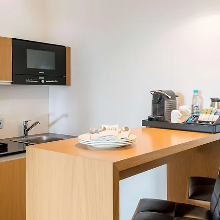 Nh Frankfurt Messe Otel 4*