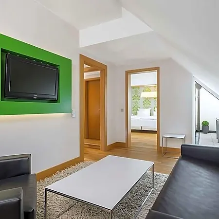 Nh Frankfurt Messe Hotel 4*