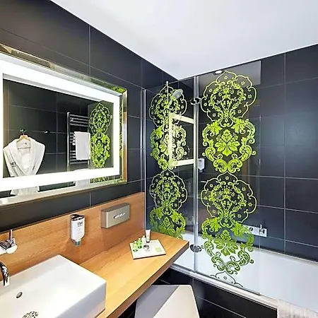 Nh Frankfurt Messe Hotel 4*