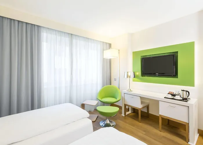 Nh Frankfurt Messe Hotel 4*